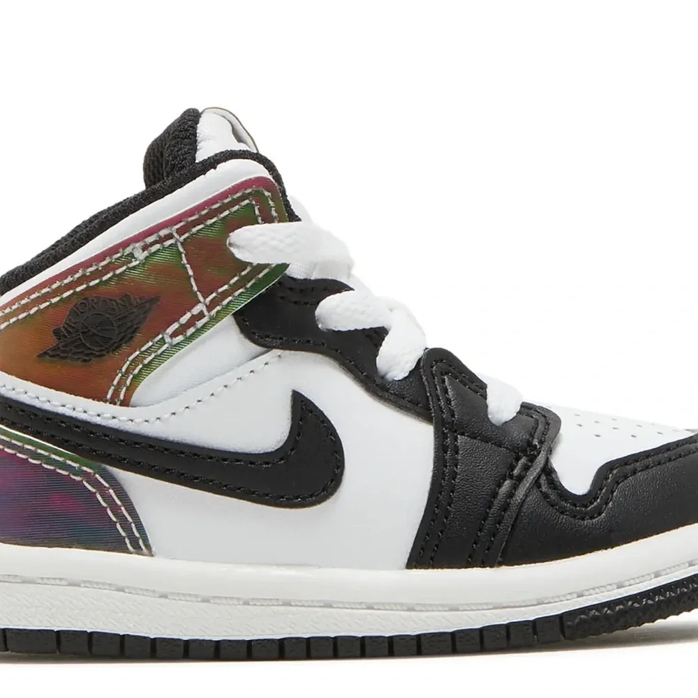 AIR JORDAN 1 MID TD HEAT REACTIVE COLOR CHANGE Kids Black and White NWOT.